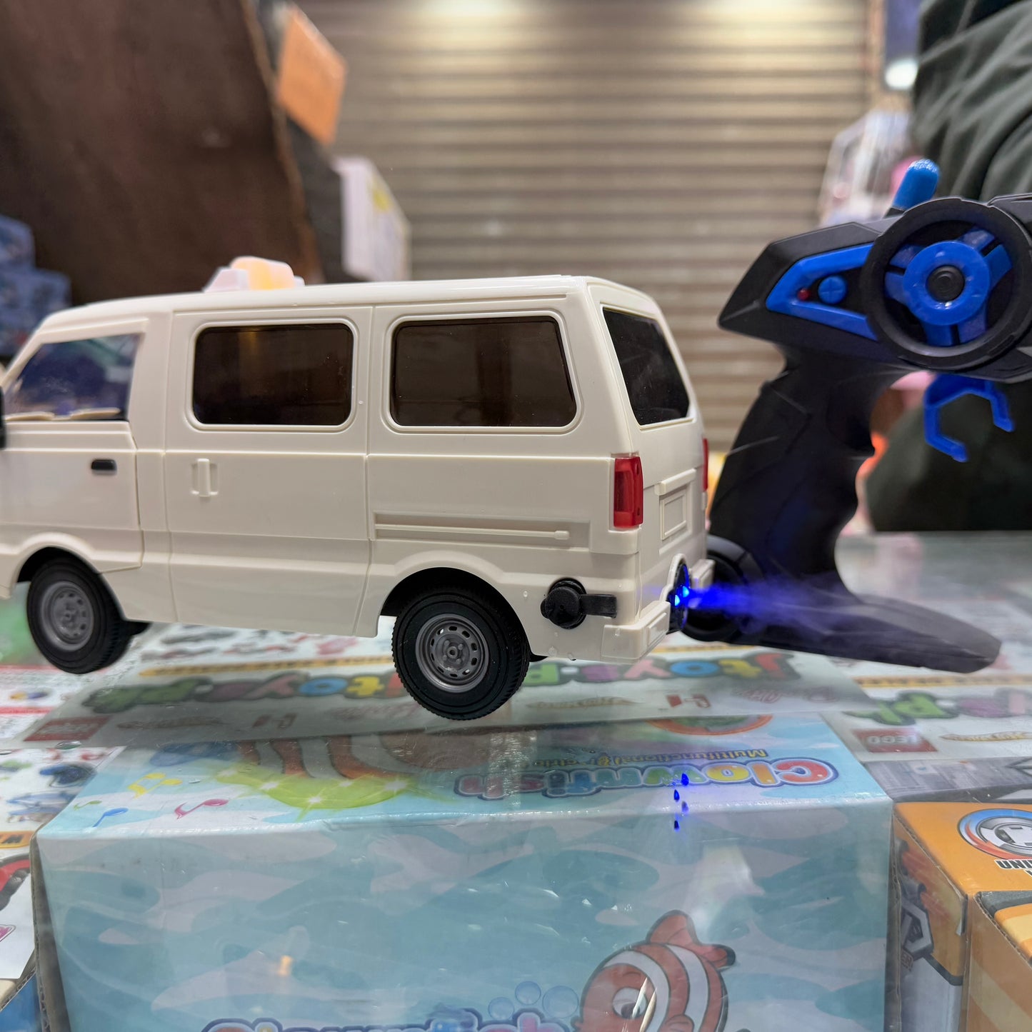 RC Chargeable Carry Dabba (Bolan) with Smoke